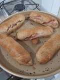Enroladinho de salsicha com descarte de levain