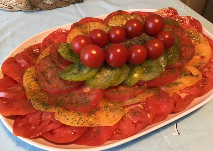 Simple Way to Prepare Salade de tomates multicolores,anchoïade maison et persil haché