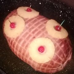 A picture of My Christmas ham.