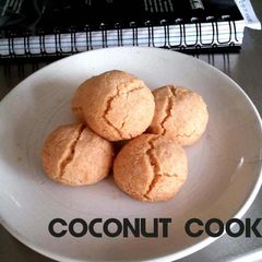 A picture of Coconut Cookies.