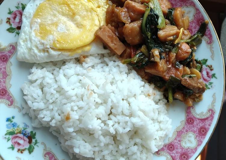 Nasi siram sayur