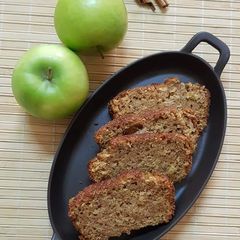 A picture of Atta apple breakfast cake.