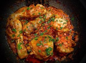 Una foto de Pollo alla Cacciatora