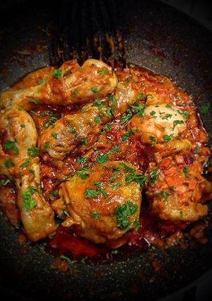 Una foto de Pollo alla Cacciatora
