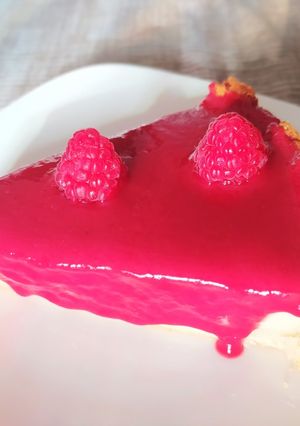 Una foto de Tarta de queso con frambuesas