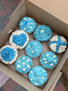 A picture of Vanilla Cupcakes.