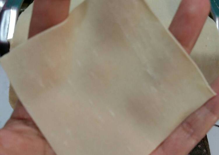 Kulit pangsit kukus, kuah, goreng