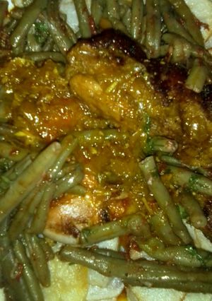 صورة لوصفة لوبيا ماشطو بالبطاطا مقلية والدجاج تهبل 👌😍