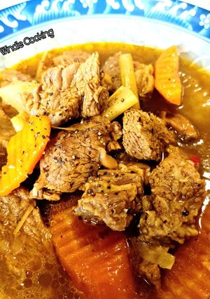 Hình của món Bò Kho Sả/ Beef Stew.