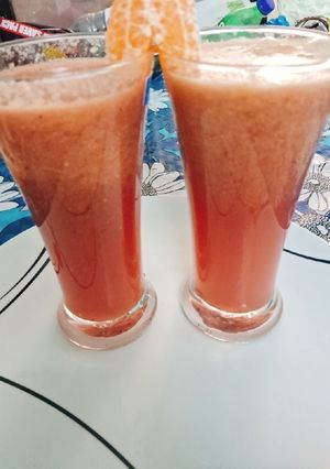 A picture of Mixed fruits falooda drink.