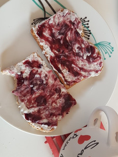 Foto principal de Tostadas con semillas de chía, desayuno saludable