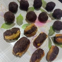 A picture of Dates khoya chocolate.