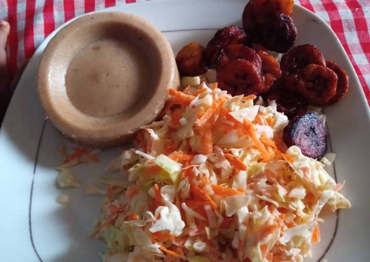 Easiest Way to Prepare Quick Moimoi,coleslaw and fried plantain