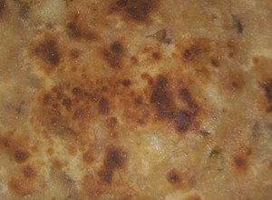 A picture of Potato Onion Paratha.