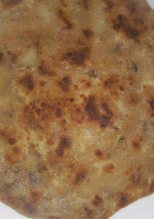 A picture of Potato Onion Paratha.