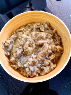 Una foto de Salsa de berenjena asada con ajo asado