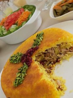 عکسی از دستور ته چین مرغ و بادمجان