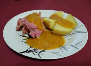 Foto principal de Codillo cocido con verduras en olla rápida