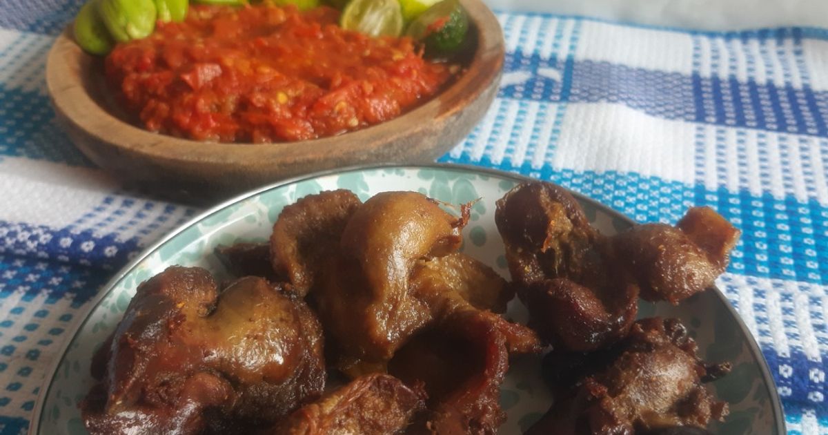 Rempelo ati ayam goreng sambal terasi