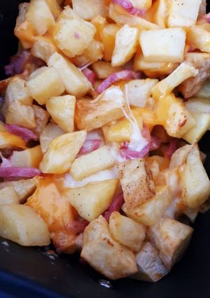 Une photo de Pommes de terre en cubes au cheddar mozzarella #octobre #airfryer
