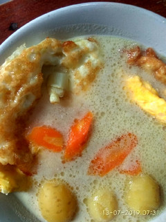 Foto resep Telur ceplok kuah santan
