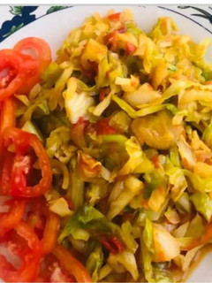 A picture of Cabbage sauce.