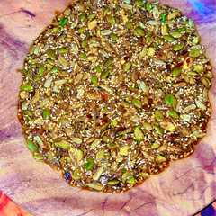 Spiced Pistachio & multiseeds brittle-レシピのメイン写真