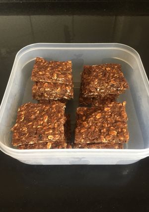 Una foto de Galleta/barrita de plátano con muesli integral