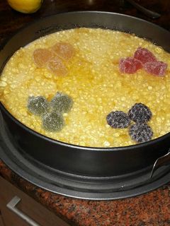 Una foto de Tarta de queso con cobertura de limón
