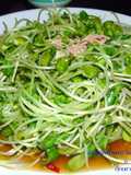 ต้นอ่อนทานตะวันผัดน้ำมันหอย