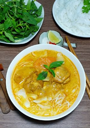 Hình của món Bún cà ri gà.