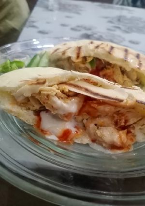 A picture of Shawarma pockets.