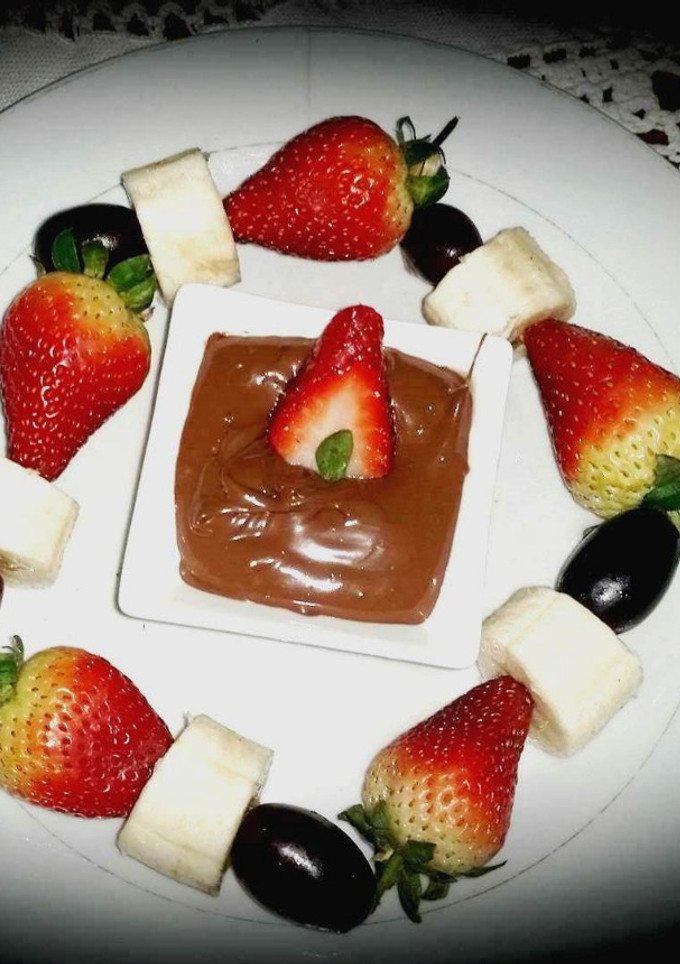 Una foto de Brochetas de frutas Fácil