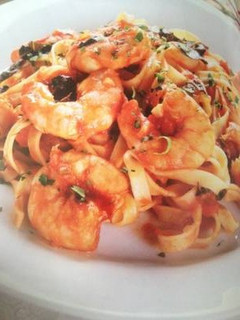 Una foto de Pasta con camarones