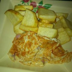 A picture of Fried yam and Fried egg.