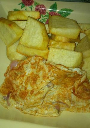 A picture of Fried yam and Fried egg.