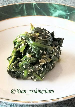 Foto resep Sigeumchi Namul 시금치 나물(Korean Spinach Side dish)