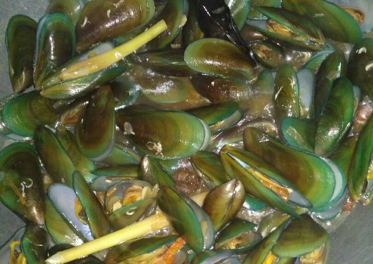 Kerang hijau saus tiram