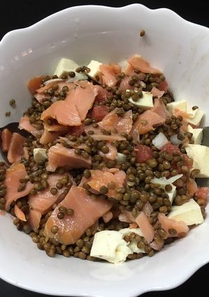 Une photo de Salade lentilles-saumon