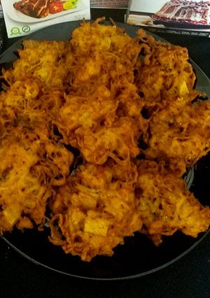 A picture of Noodles pakoras.