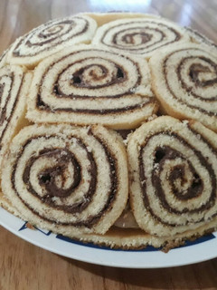 Una foto de Torta mousse de piononos espiral