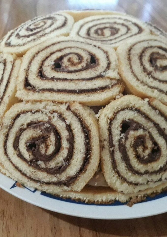 Una foto de Torta mousse de piononos espiral