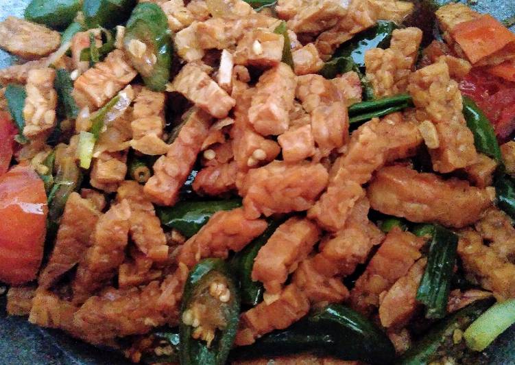Recipe of Speedy Oseng-oseng Tempe / Stir-fried Tempe (Vegan)