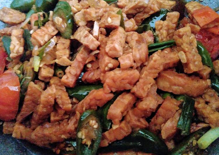 Oseng-oseng Tempe / Stir-fried Tempe (Vegan)