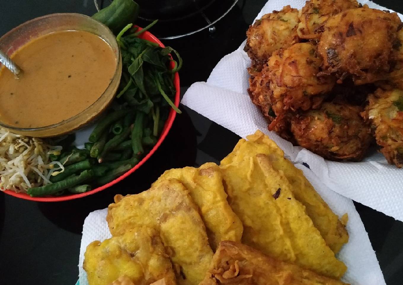 Vegetables with Peanut Sauce