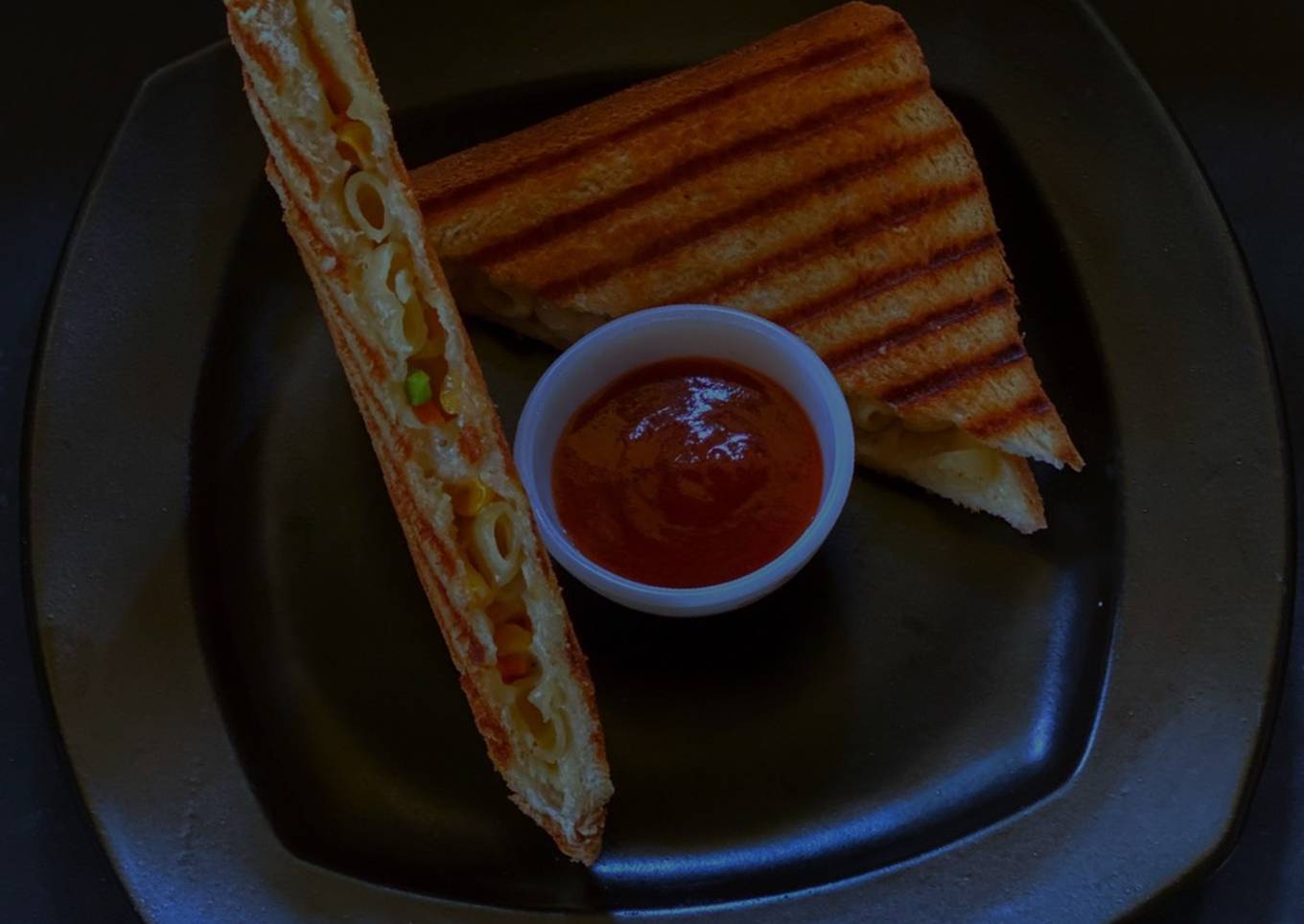 Mac & Cheese Sandwich