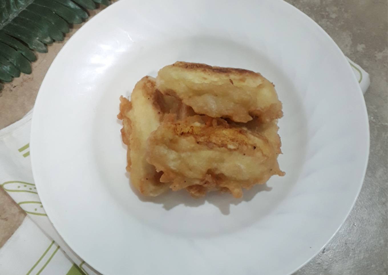 Pisang goreng sari kurma
