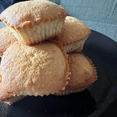Buttery little cakes A picture of Buttery little cakes.