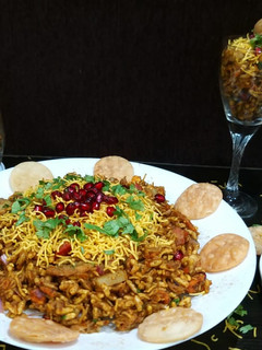 ભેળ (Bhel Recipe In Gujarati) રેસીપી મુખ્ય ફોટો