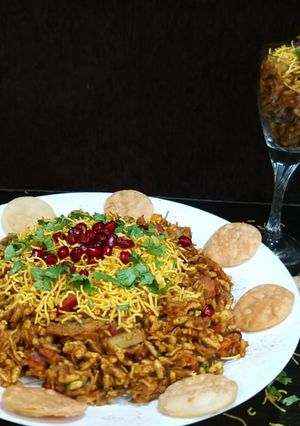 ભેળ (Bhel Recipe In Gujarati) રેસીપી મુખ્ય ફોટો